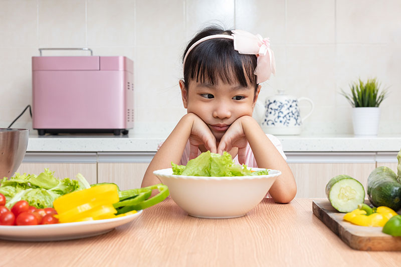 1009448098_KKH_Help_My_Child_Is_A_Fussy_Eater