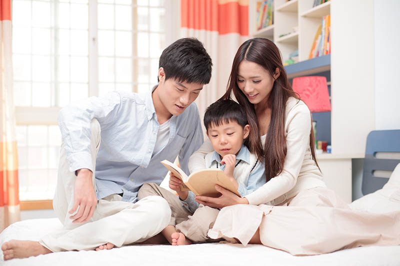 156268025_Reading_with_Pre_Schoolers
