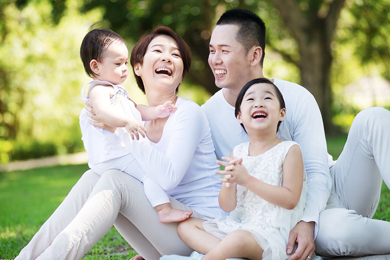 585510628_Bilingualism_and_bilingual_children_benefits_and_challenges