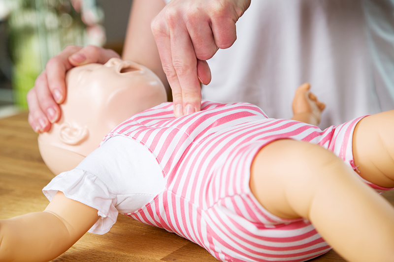 471478278_Choking_First_Aid